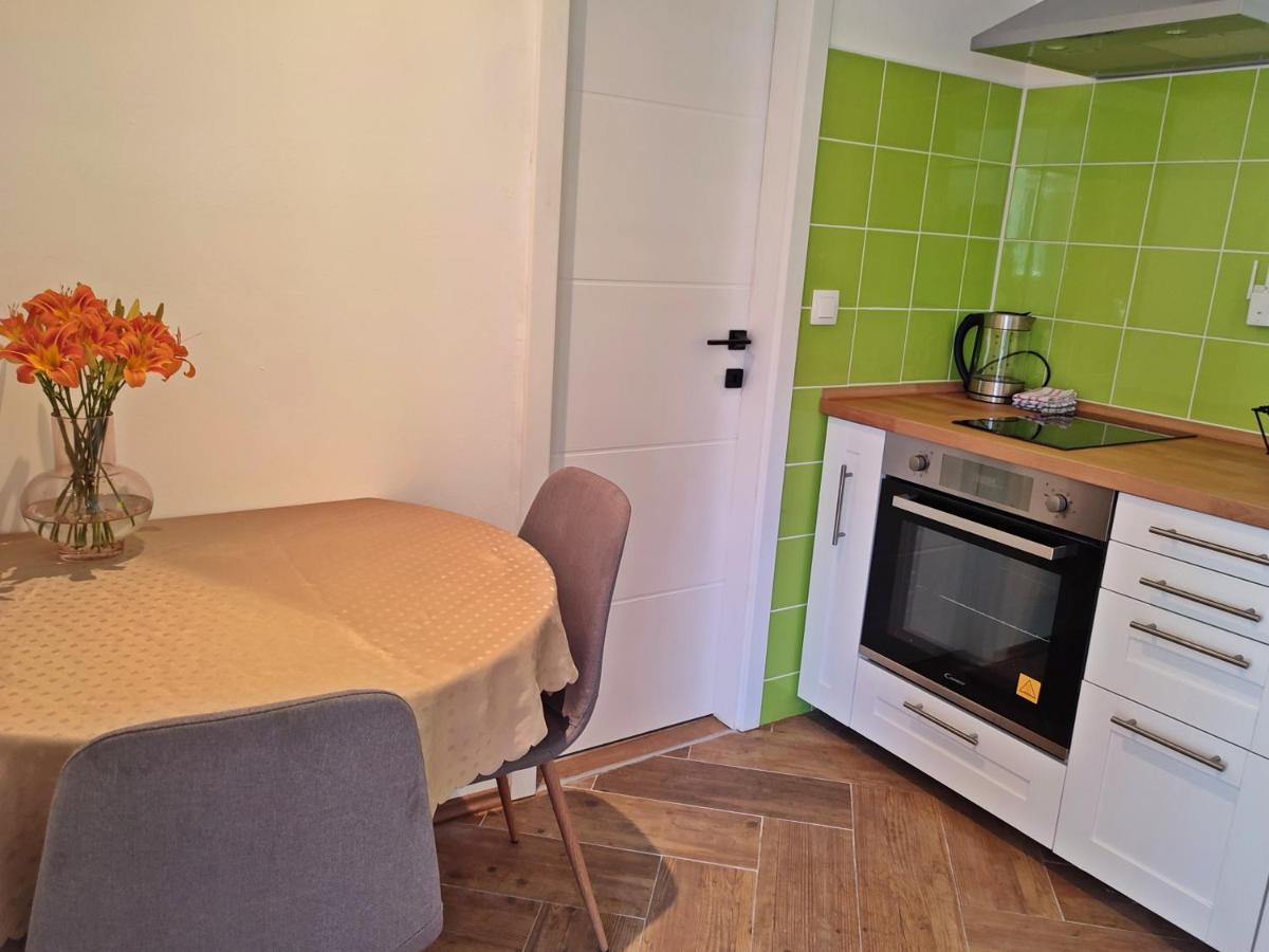 Apartments Gareta Gradac  Esterno foto